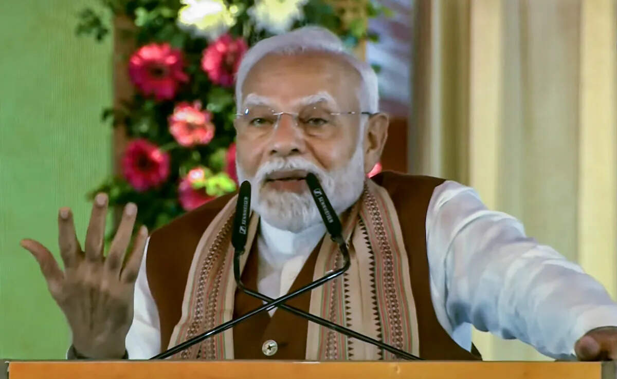PM मोदी 